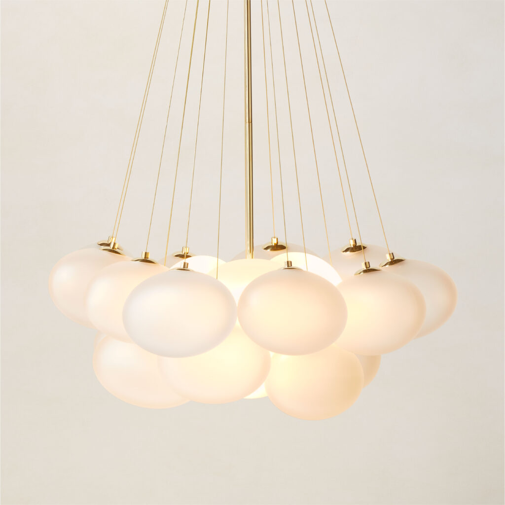 Corvina Polished Brass Chandelier design di veronica Balutto architetto.